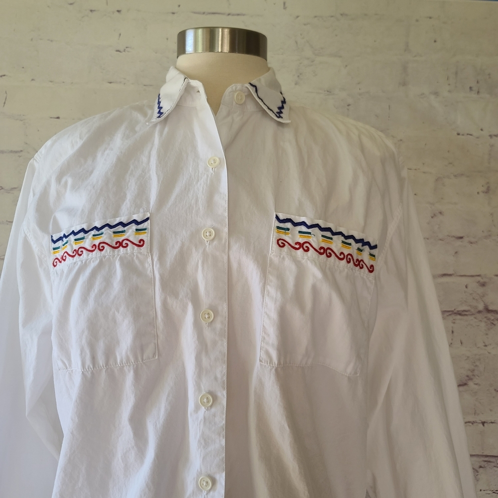 Vintage Chic Schooners Embroidered Long Sleeve White Cotton Button Up Shirt Med